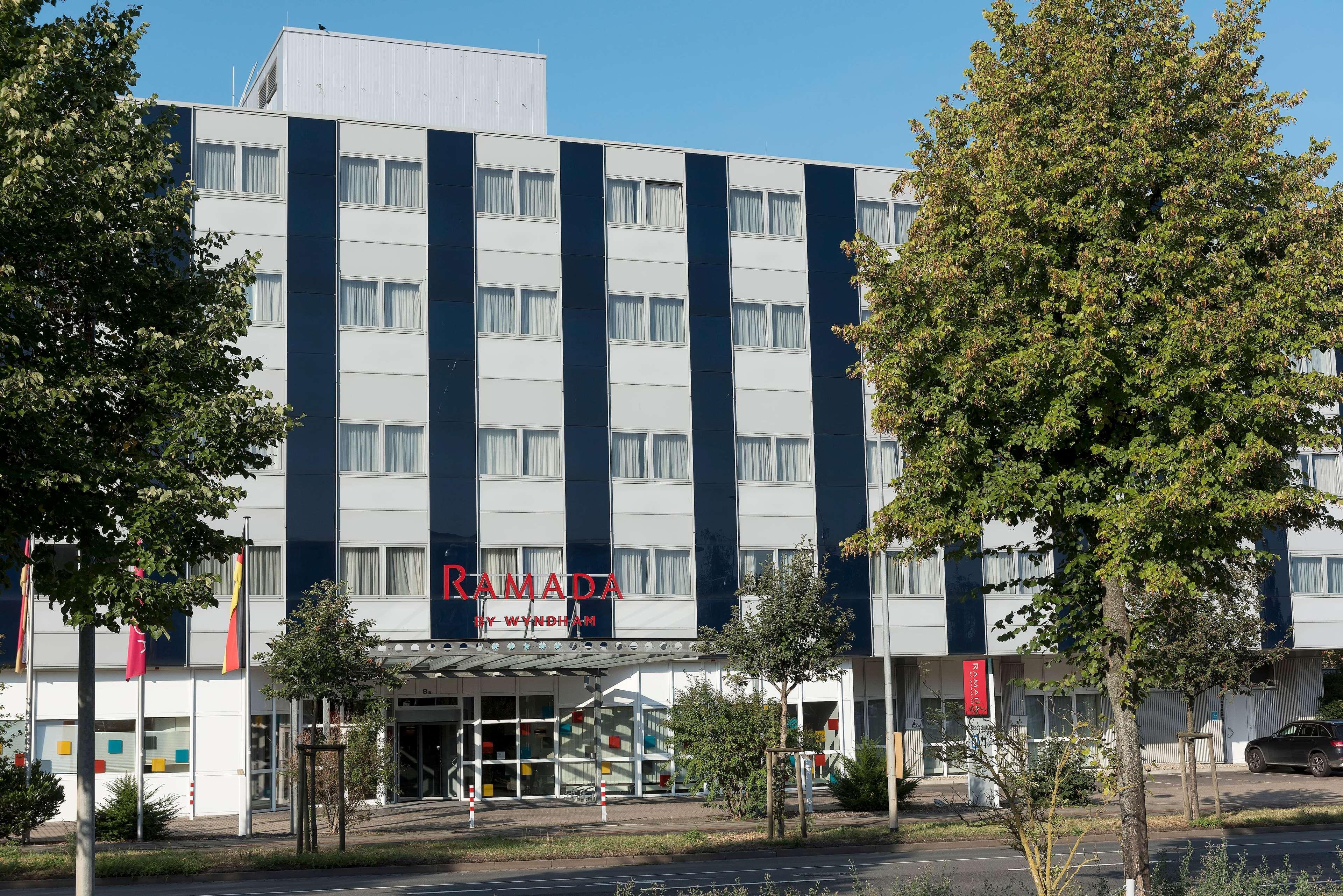 Laatzen Ramada By Wyndham Hannover Messe מראה חיצוני תמונה