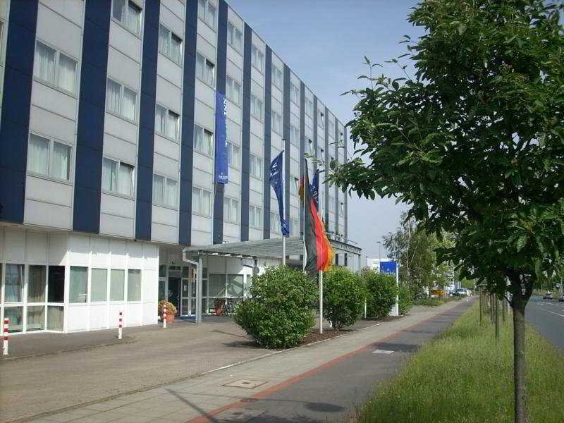 Laatzen Ramada By Wyndham Hannover Messe מראה חיצוני תמונה