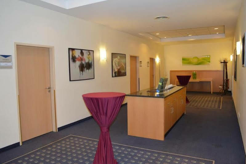 Laatzen Ramada By Wyndham Hannover Messe מראה חיצוני תמונה